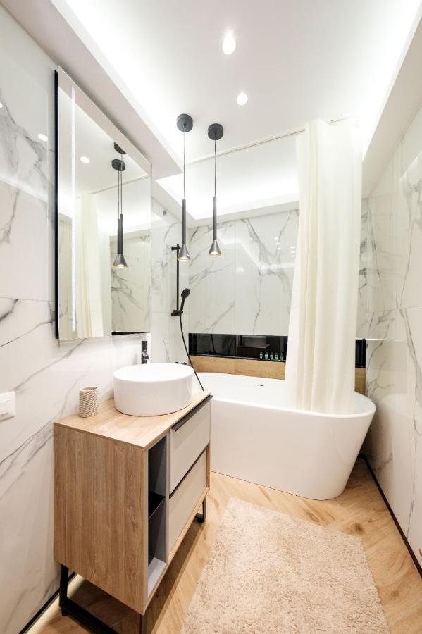 Brand New Luxury Apartment In The Heart Of Brašov Exteriér fotografie